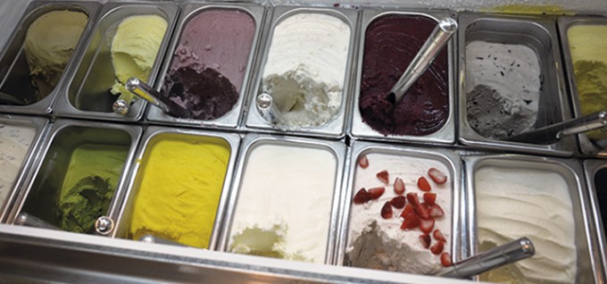 В Сироне делают натуральное мороженое. 