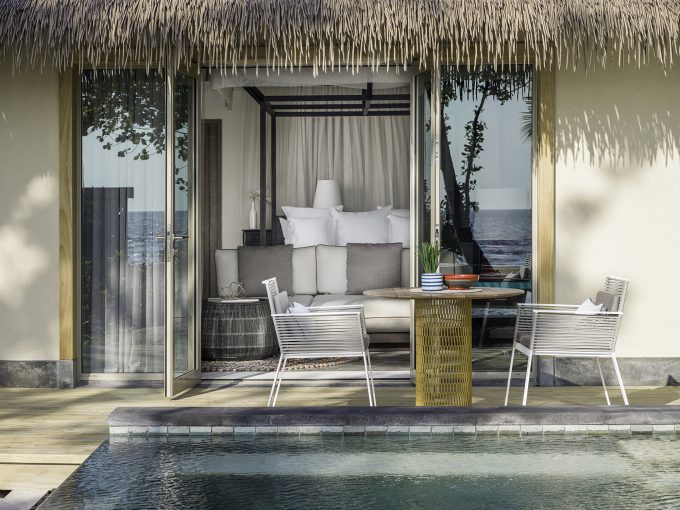 intercontinental-maldives-outdoor-pool-deck-beach-villa-with-pool