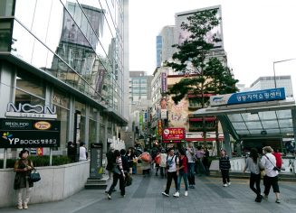 myeongdong-326134_1280