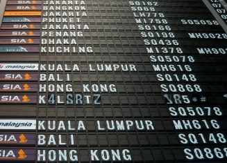 airport-1937761_1280