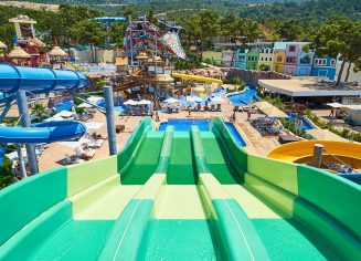 water-park-4520229_1280